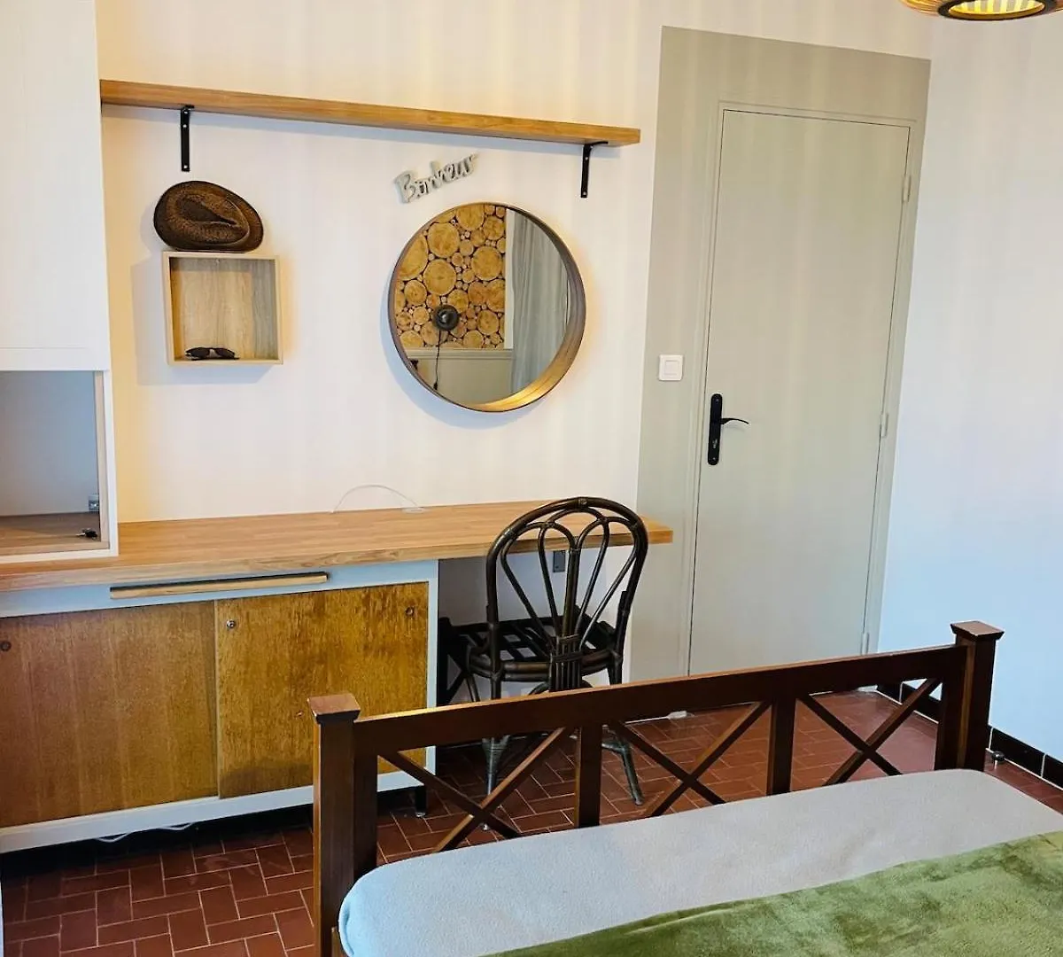 Le 45- La Sauvagine, Appartement Avec Grande Terrasse, 6 Couchages, 2 Chambres, 3Min De La Plage Saintes-Maries-de-la-Mer 0*,  France