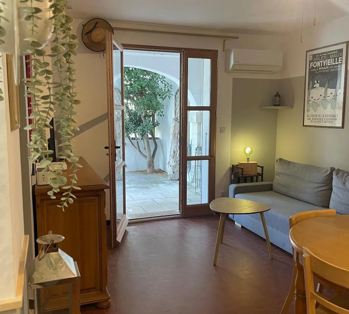 Le 45- La Sauvagine, Appartement Avec Grande Terrasse, 6 Couchages, 2 Chambres, 3Min De La Plage Saintes-Maries-de-la-Mer Apartment