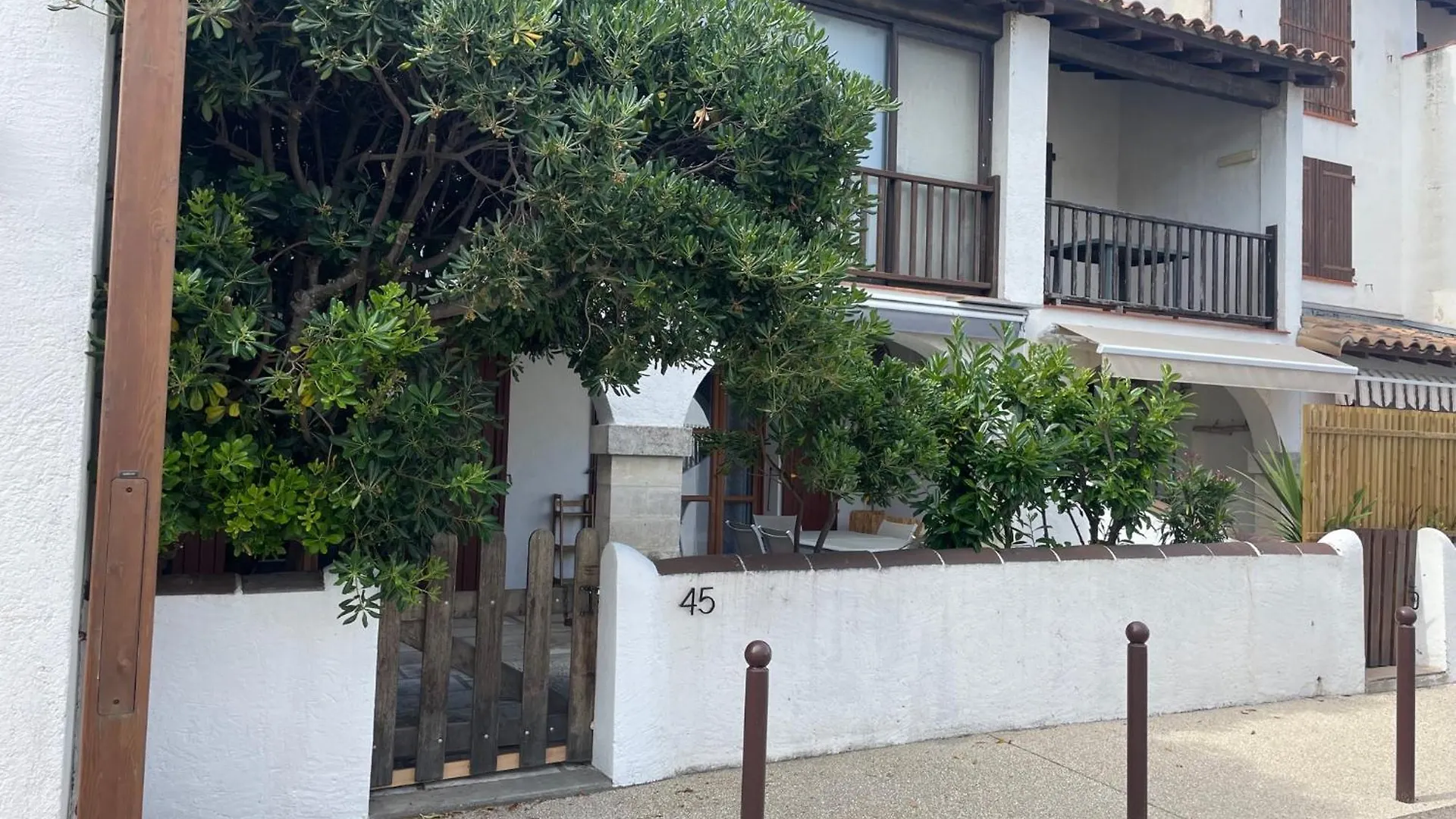 Appartamento Le 45- La Sauvagine, Appartement Avec Grande Terrasse, 6 Couchages, 2 Chambres, 3Min De La Plage Saintes-Maries-de-la-Mer