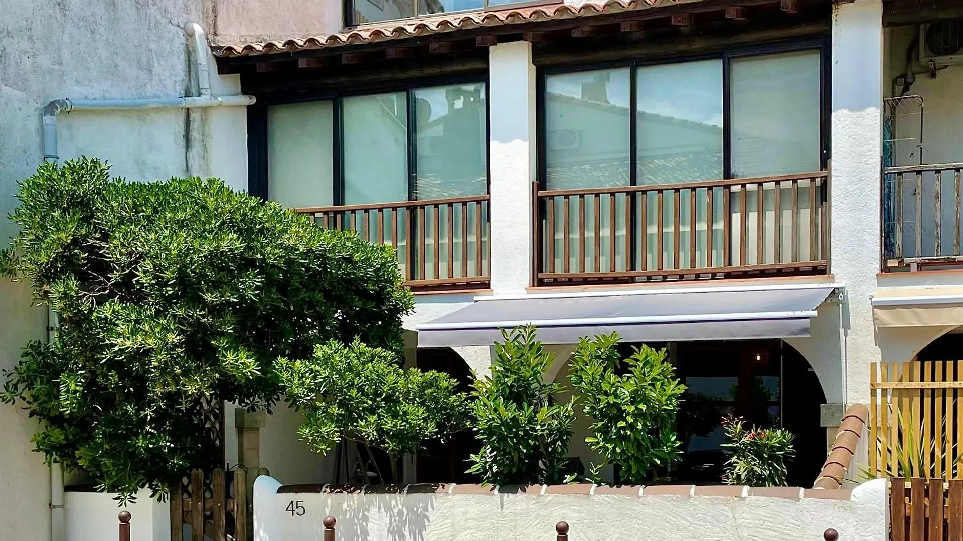 Le 45- La Sauvagine, Appartement Avec Grande Terrasse, 6 Couchages, 2 Chambres, 3Min De La Plage Saintes-Maries-de-la-Mer Francia