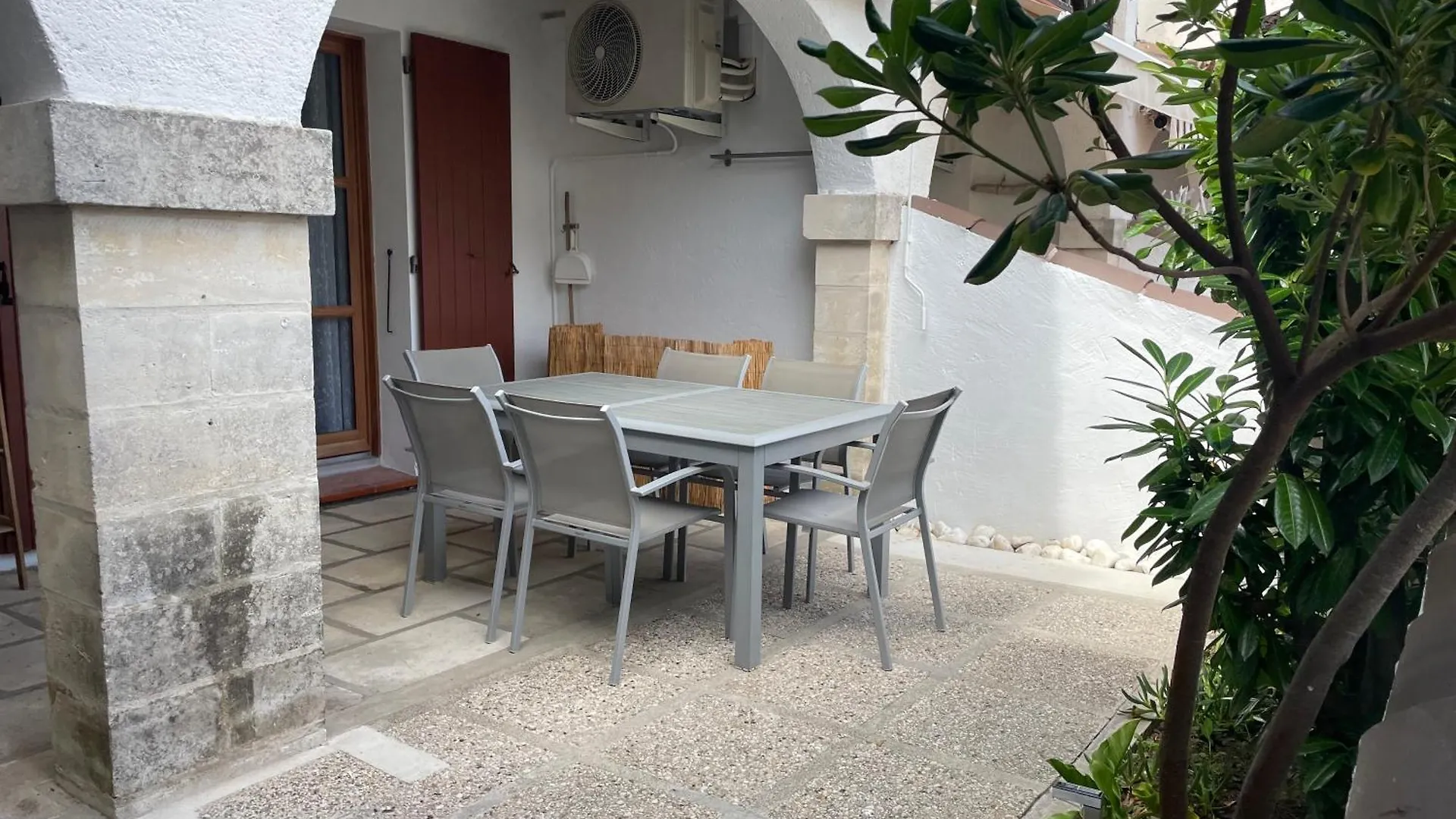 Appartamento Le 45- La Sauvagine, Appartement Avec Grande Terrasse, 6 Couchages, 2 Chambres, 3Min De La Plage Saintes-Maries-de-la-Mer Francia